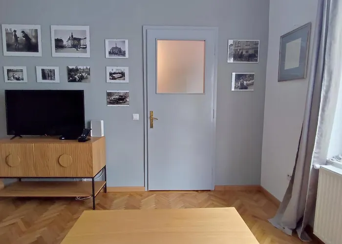 Isac 15 Central Apartment